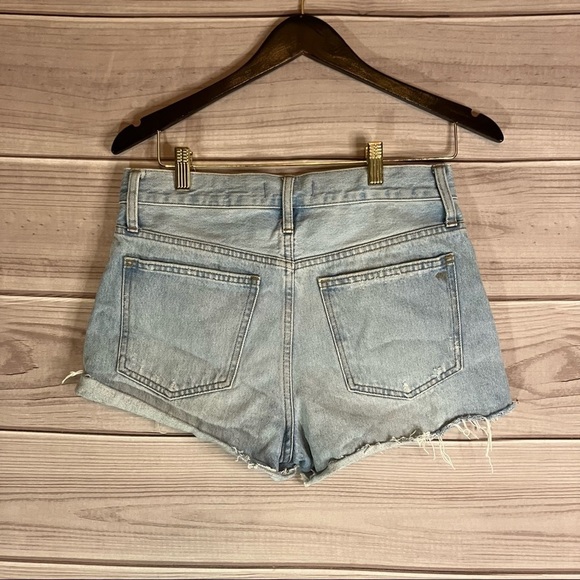 MADEWELL Relaxed Denim Shorts in Cedarcroft Wash - Picture 6 of 10
